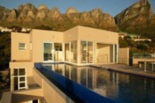 Wonderful penthouse near the lagoon in Clifton