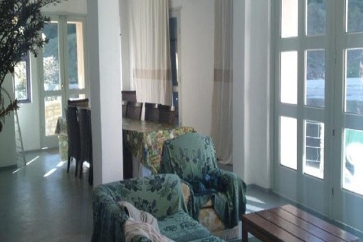 Living and dining area