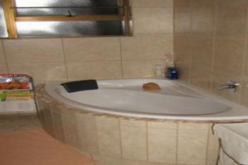 Nice bathroom