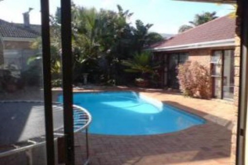 Precious property in Kleinbosch